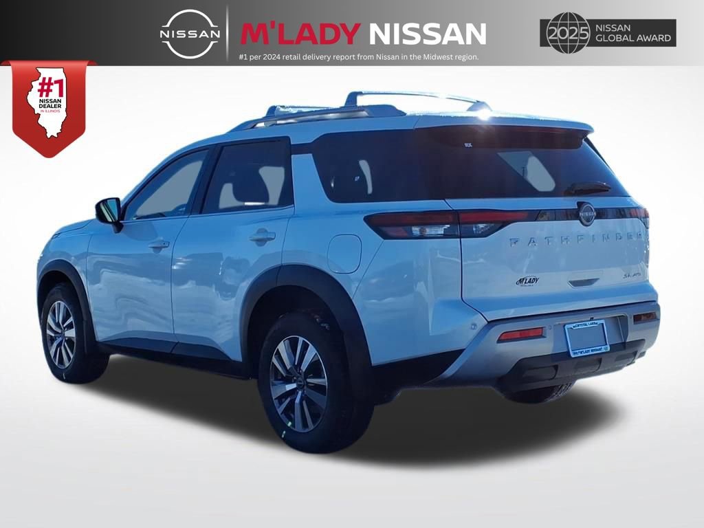 New 2025 Nissan Pathfinder SL image 5
