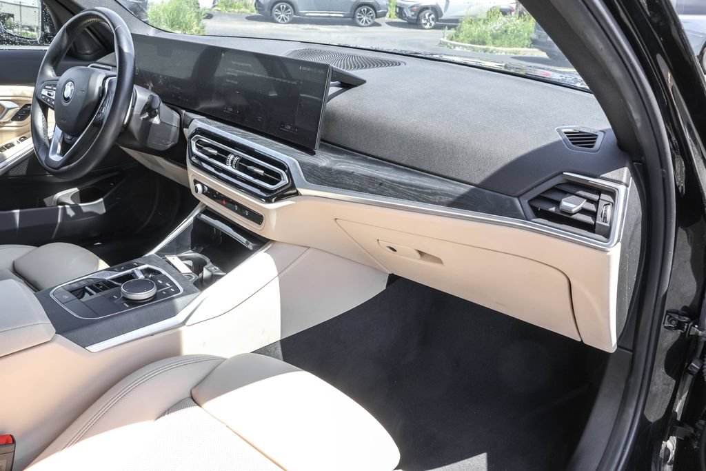 Used 2023 BMW 330i xDrive Sedan w/ Driving Assistance Package AWD/4WD image 38