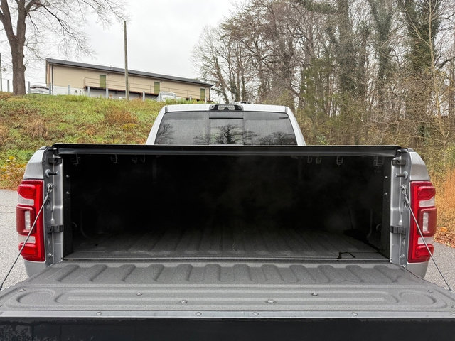 Used 2022 RAM 2500 Laramie w/ Chrome Appearance Group image 9