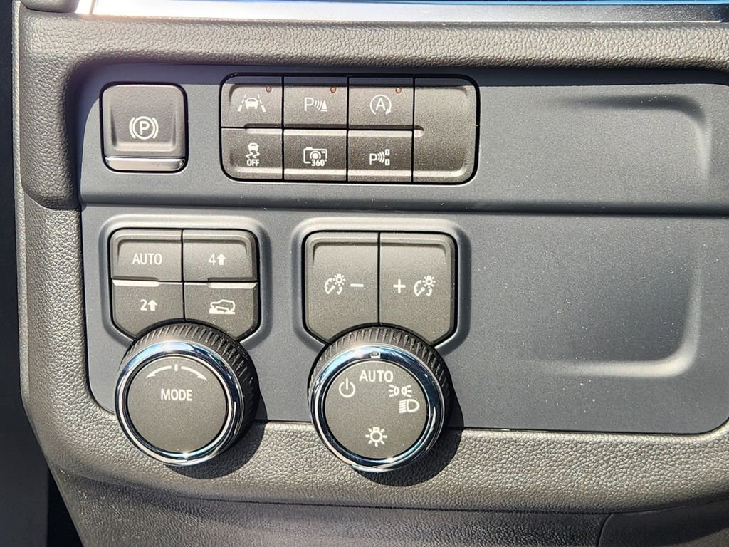 New 2026 Chevrolet Tahoe LS image 33