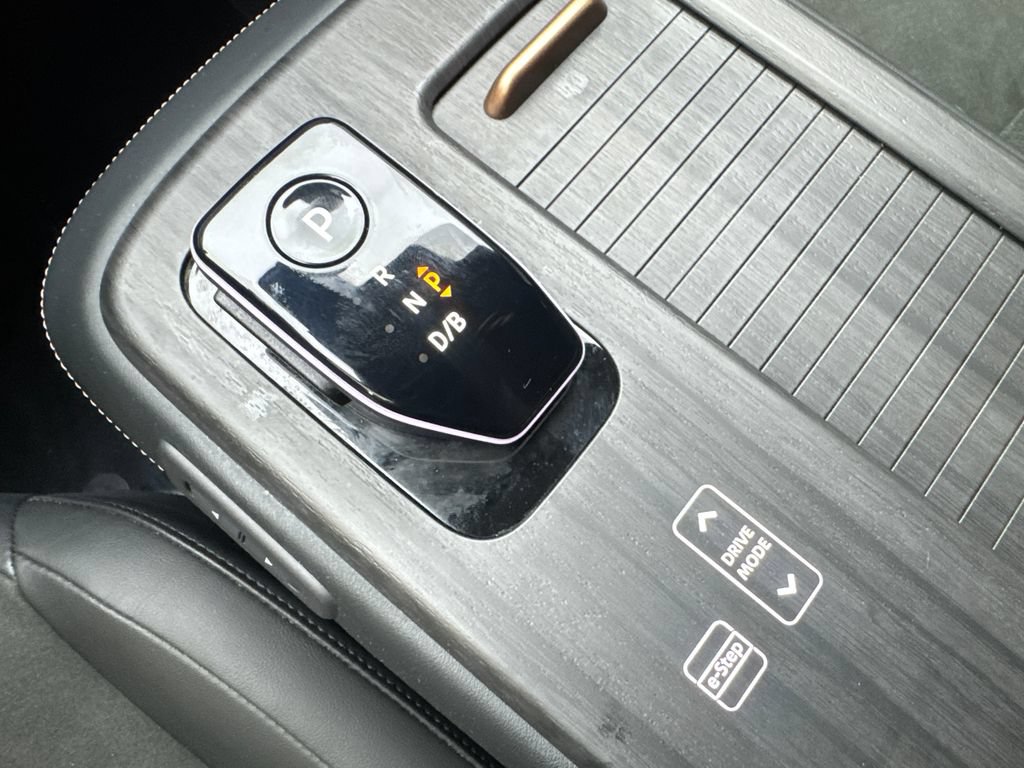 Used 2024 Nissan Ariya AWD image 69