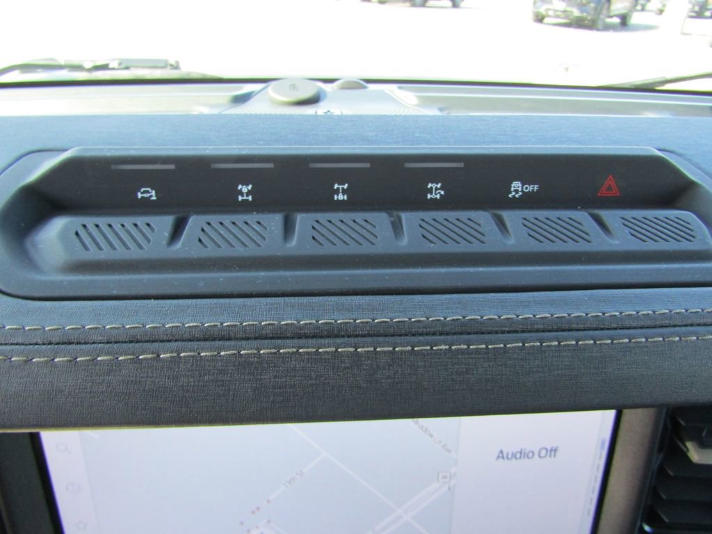 Used 2025 Ford Bronco Badlands AWD/4WD image 25