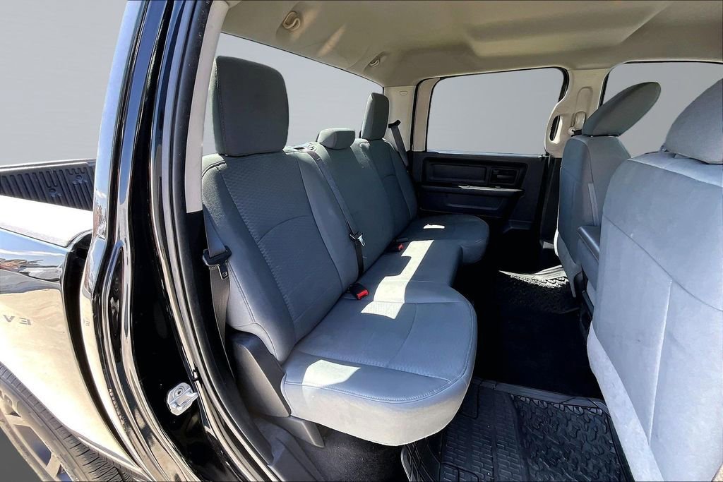 Used 2015 RAM 1500 Express AWD/4WD image 18
