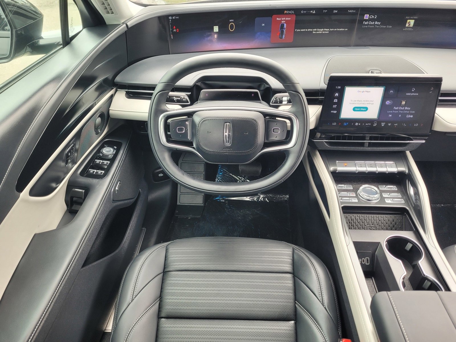 New 2025 Lincoln Nautilus Reserve image 8