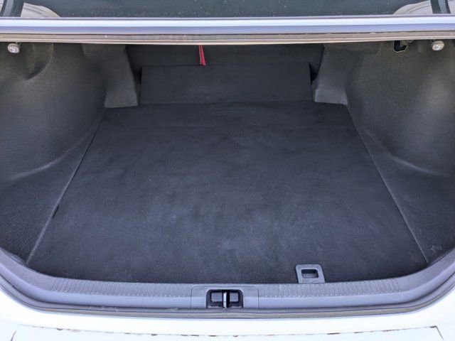 Used 2020 Toyota Camry SE image 18