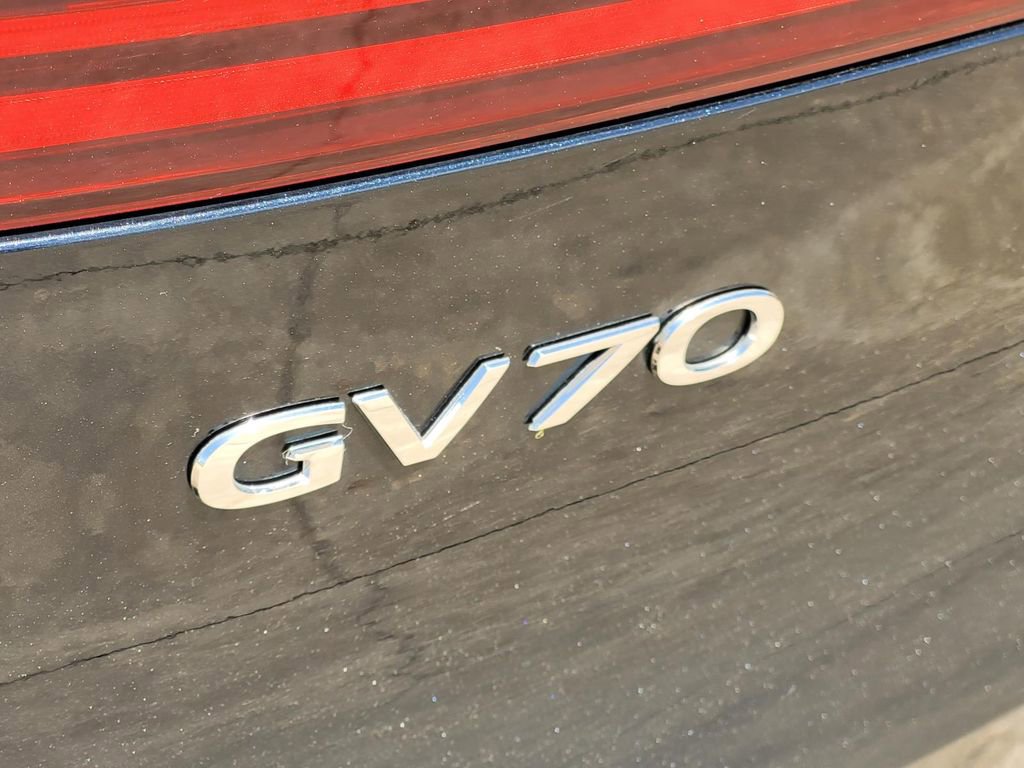 Used 2025 Genesis GV70 2.5T w/ Sport Prestige Package image 6