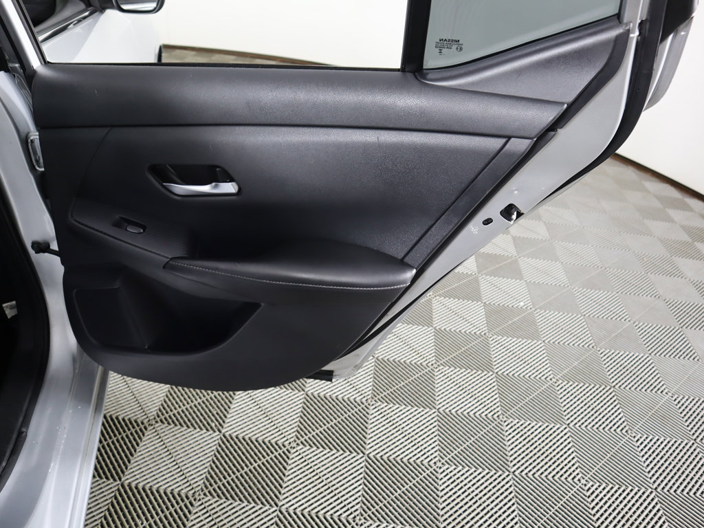 Used 2023 Nissan Sentra SV FWD image 23