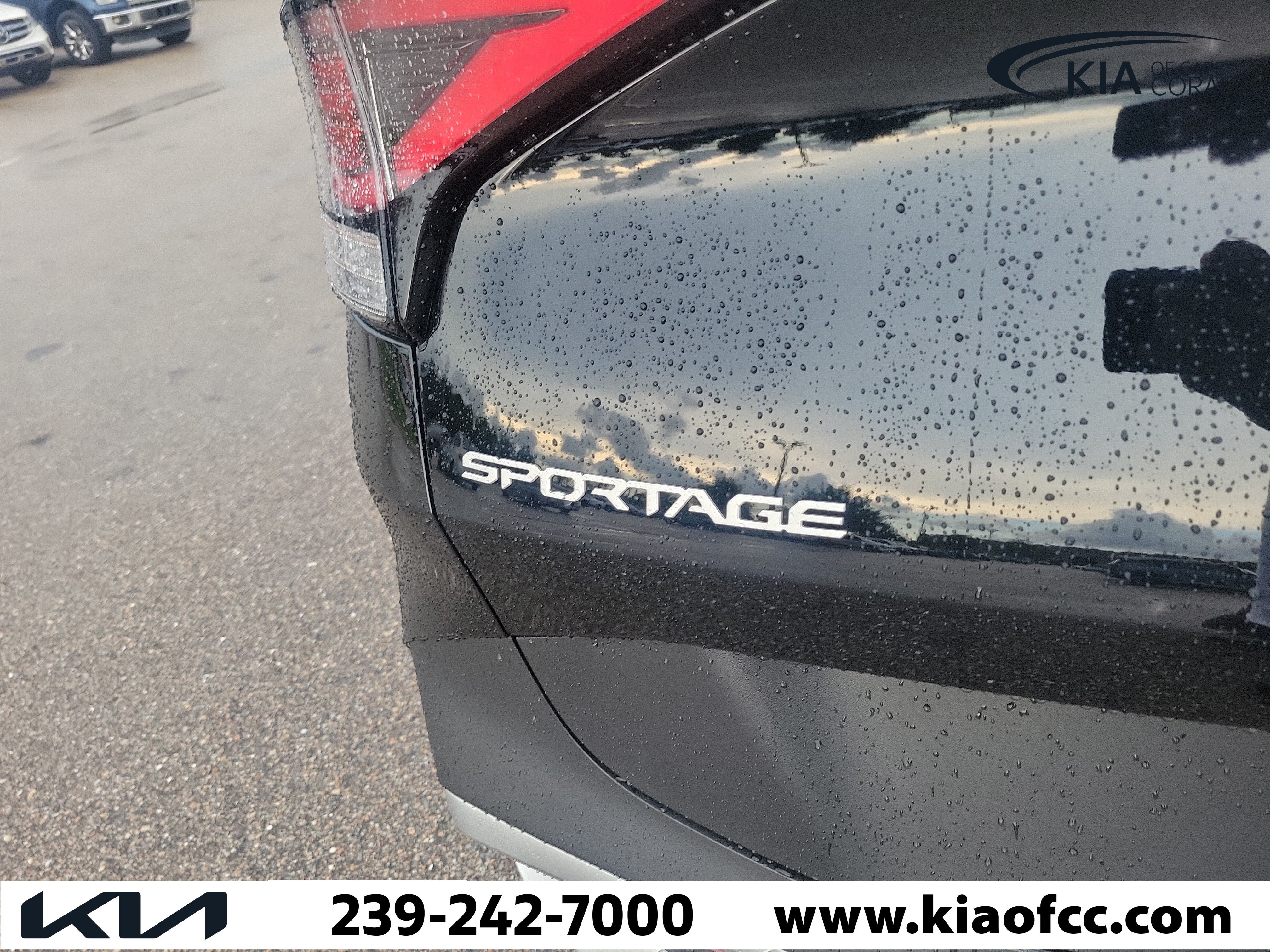 Certified 2025 Kia Sportage EX w/ Premium Package FWD image 11
