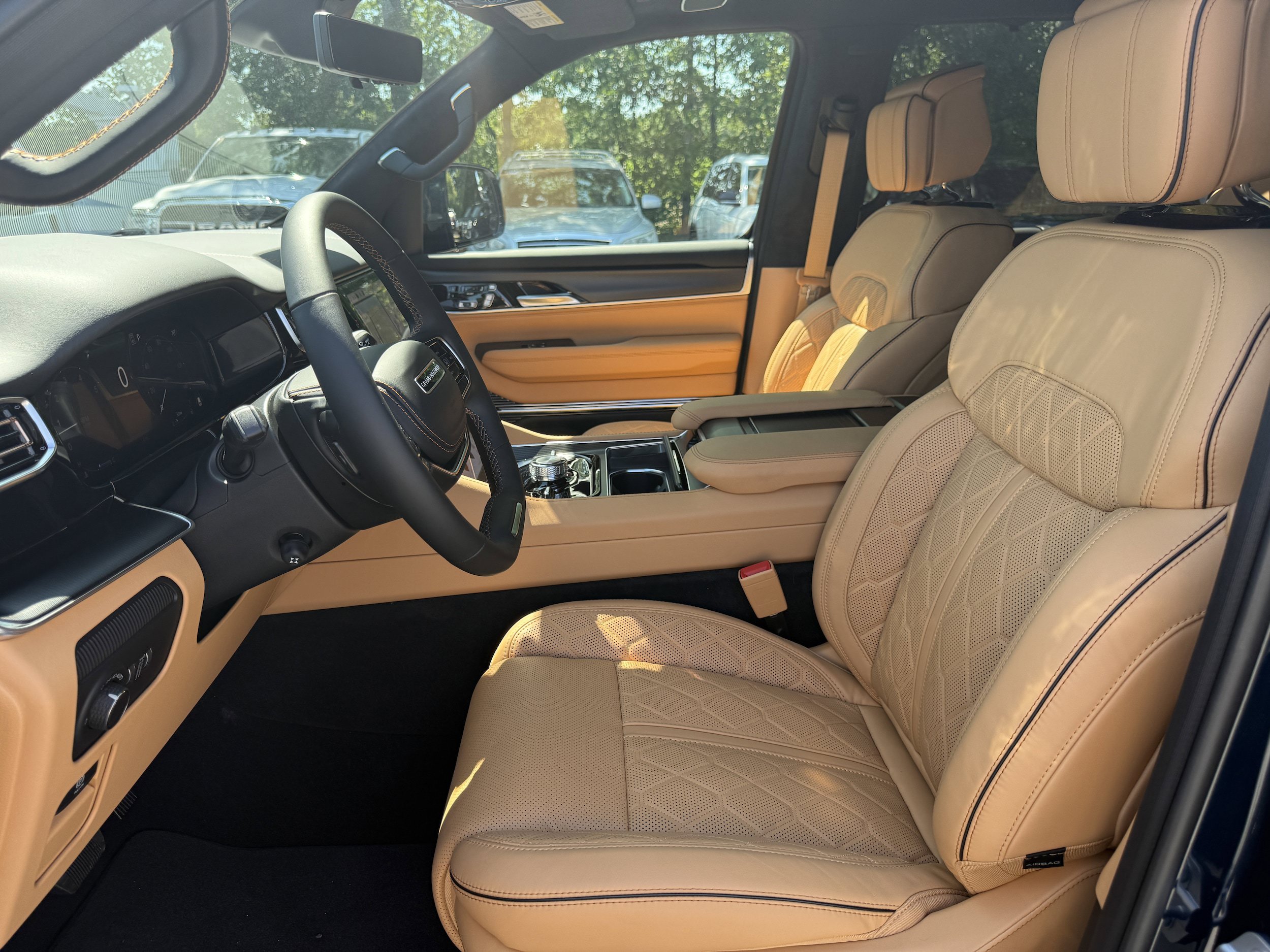New 2026 Jeep Grand Wagoneer Summit AWD/4WD image 13