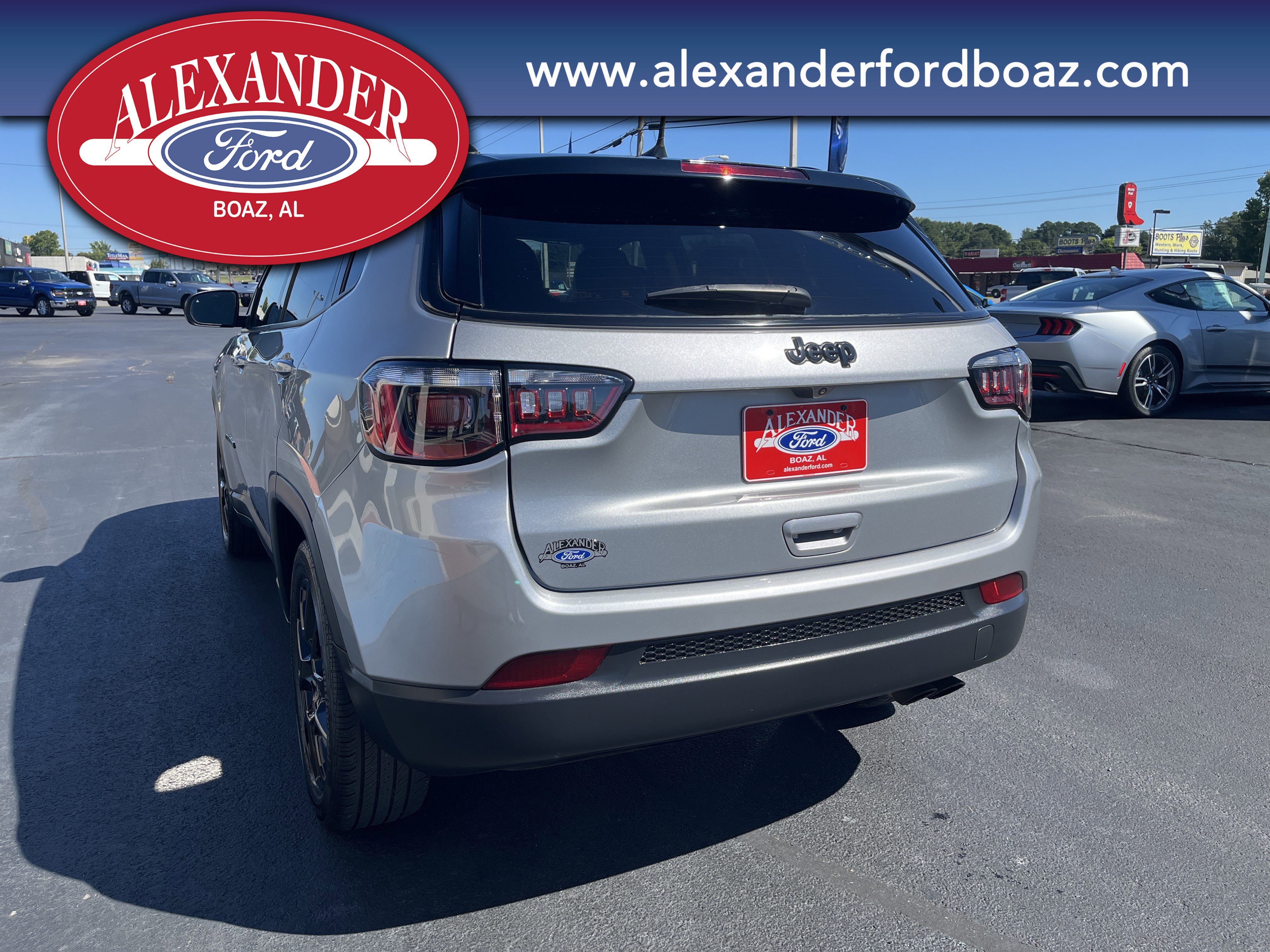 Used 2022 Jeep Compass Latitude image 6