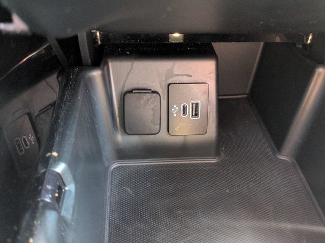 Used 2025 Ford Explorer Platinum RWD image 30