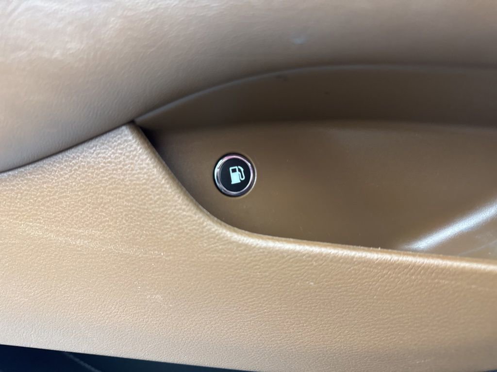 Used 2020 Chrysler Pacifica Limited w/ Advanced Safetytec Group image 29