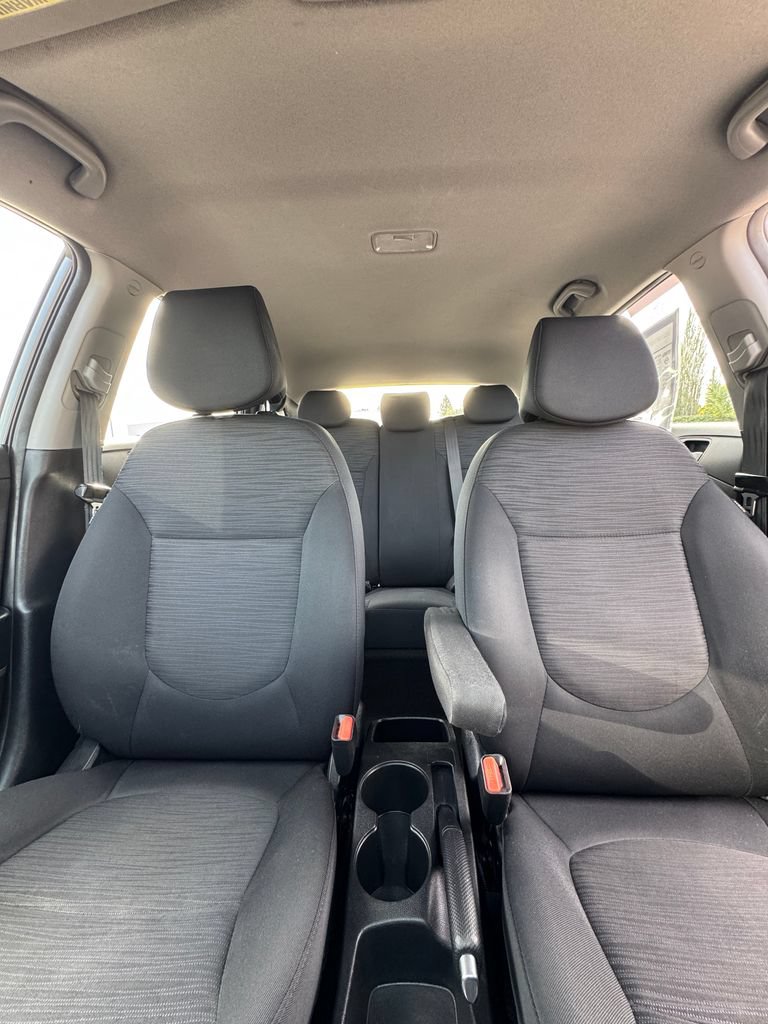 Used 2017 Hyundai Accent SE FWD image 21