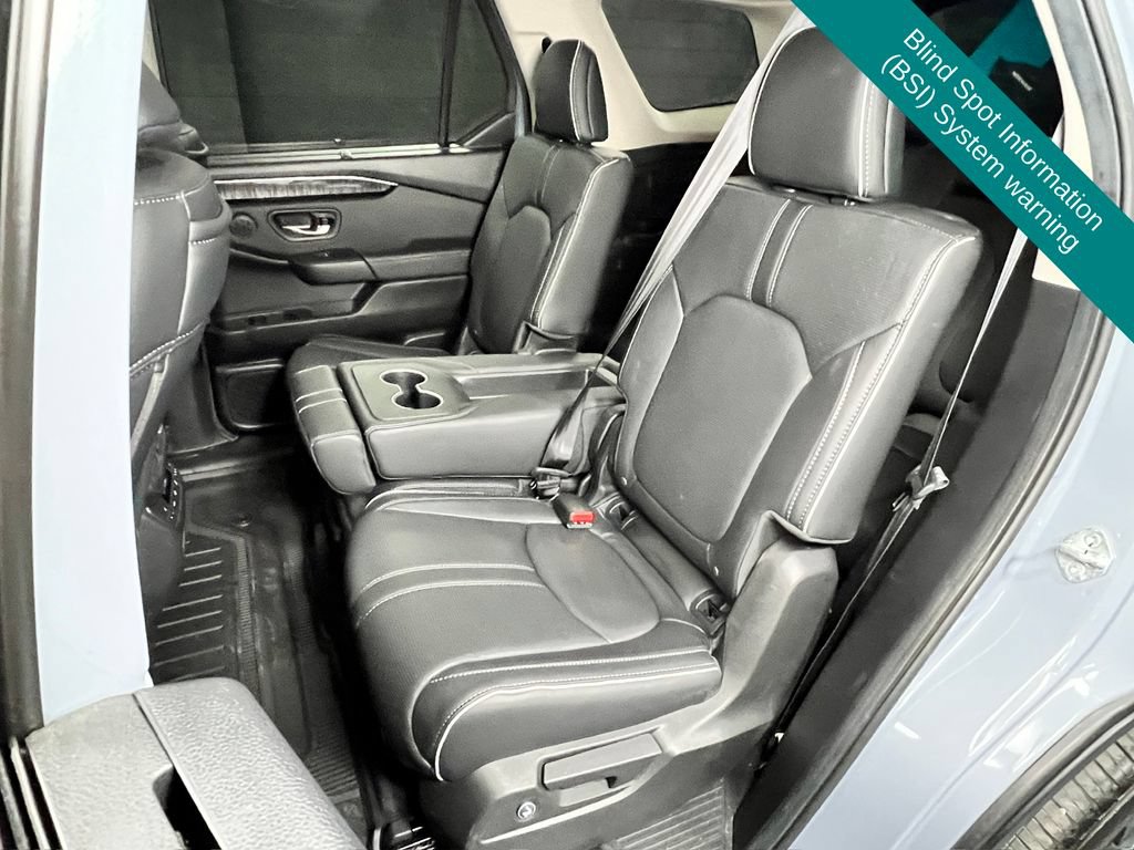 Used 2025 Honda Pilot Elite image 15