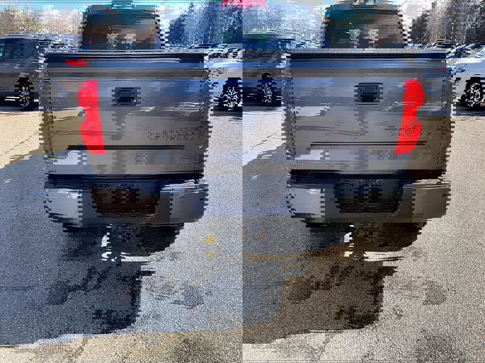 Used 2018 Toyota Tundra SR5 w/ TRD Off Road Package image 7