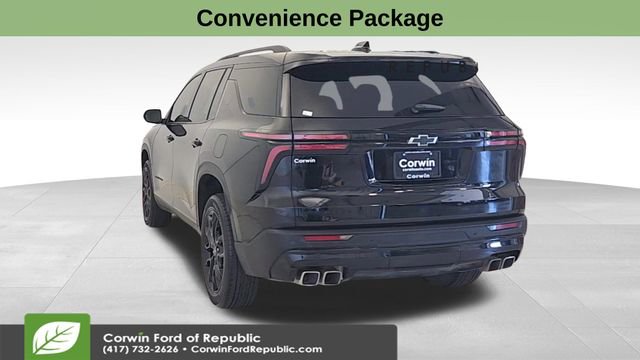 Used 2025 Chevrolet Traverse LT w/ Midnight/Sport Edition image 7