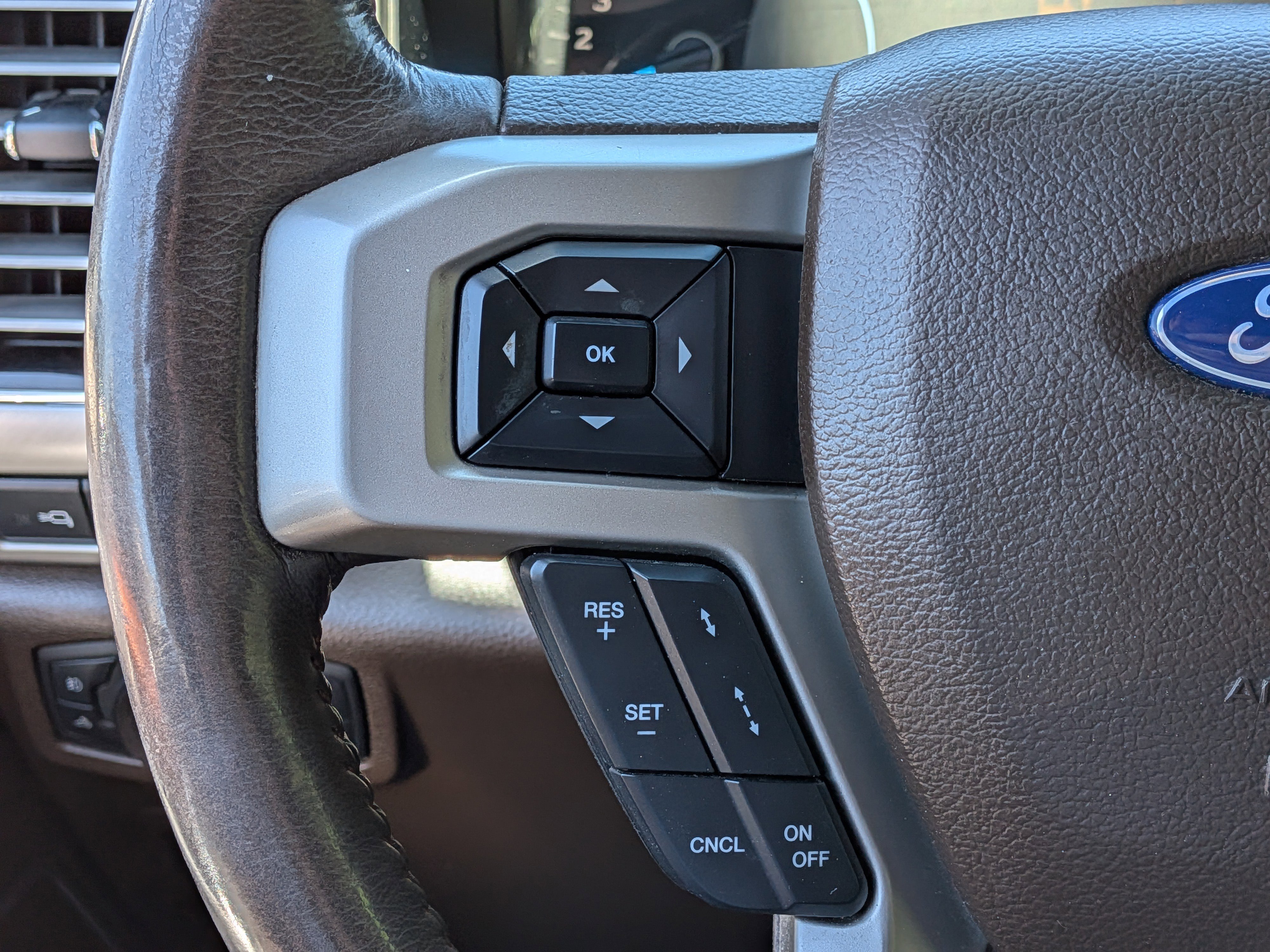 Used 2019 Ford F150 King Ranch w/ Equipment Group 601A Luxury AWD/4WD image 24