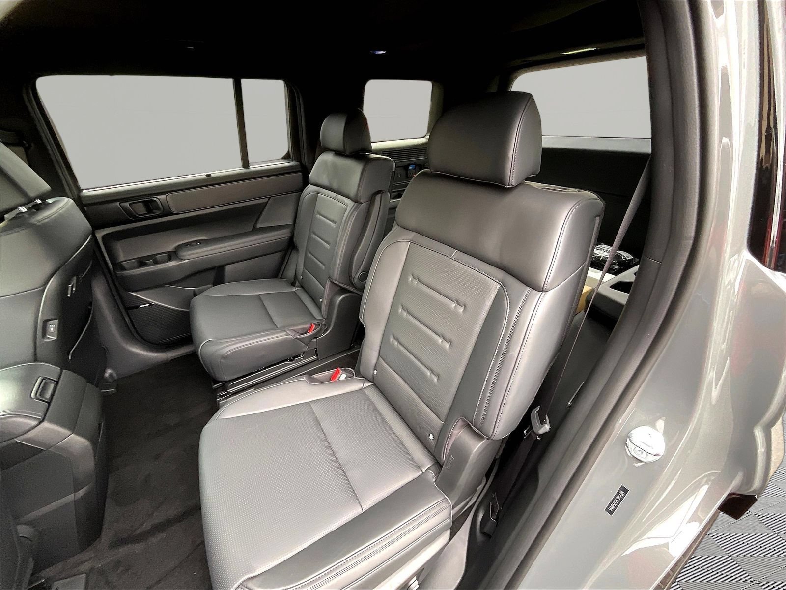 New 2026 Hyundai Santa Fe Calligraphy AWD/4WD image 18