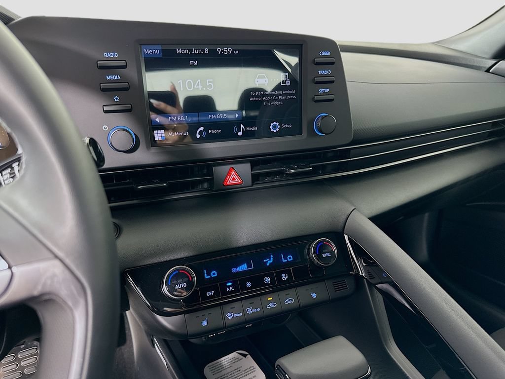New 2026 Hyundai Elantra SEL Sport Premium FWD image 11