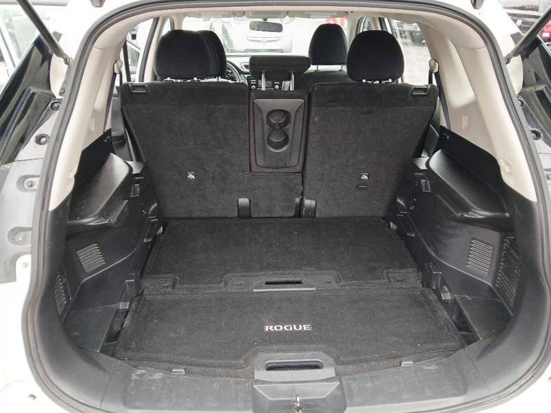Used 2016 Nissan Rogue S image 13