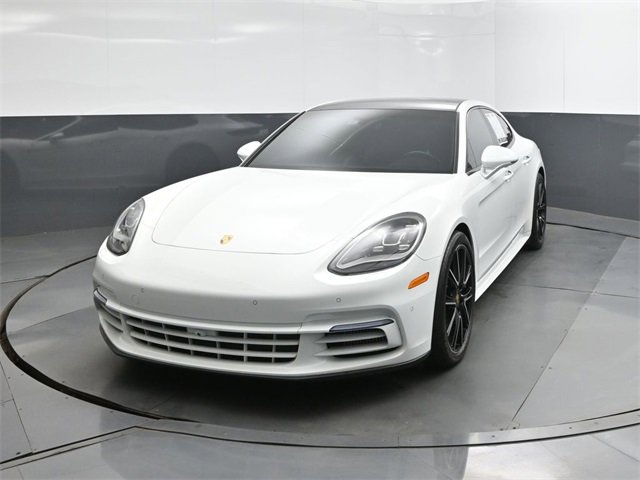 Used 2018 Porsche Panamera 4S image 30