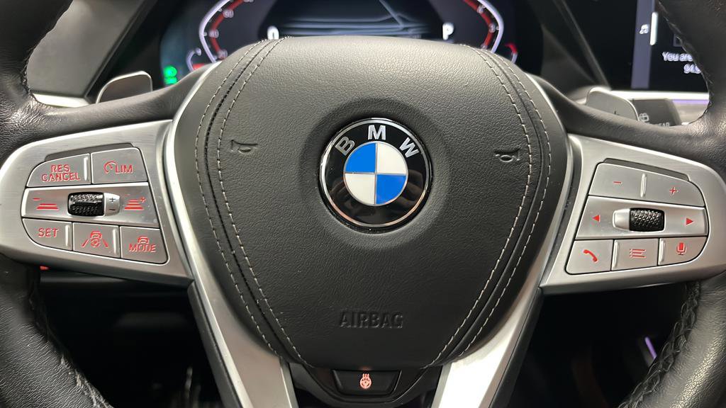 Used 2022 BMW X7 xDrive40i w/ Premium Package image 27
