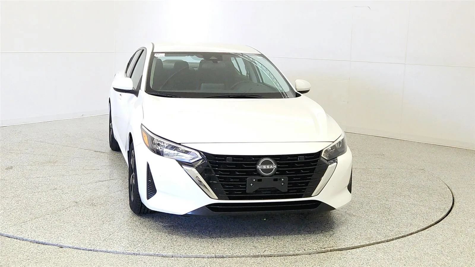 Used 2024 Nissan Sentra SV FWD image 2