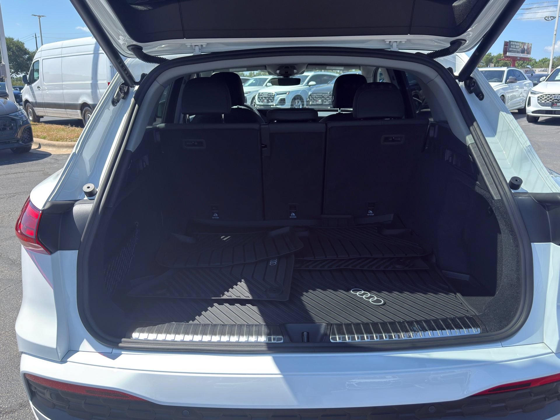 Used 2025 Audi Q5 Premium w/ Premium Plus AWD/4WD image 7