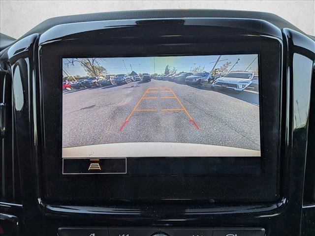 Used 2023 Chevrolet Traverse LT image 12