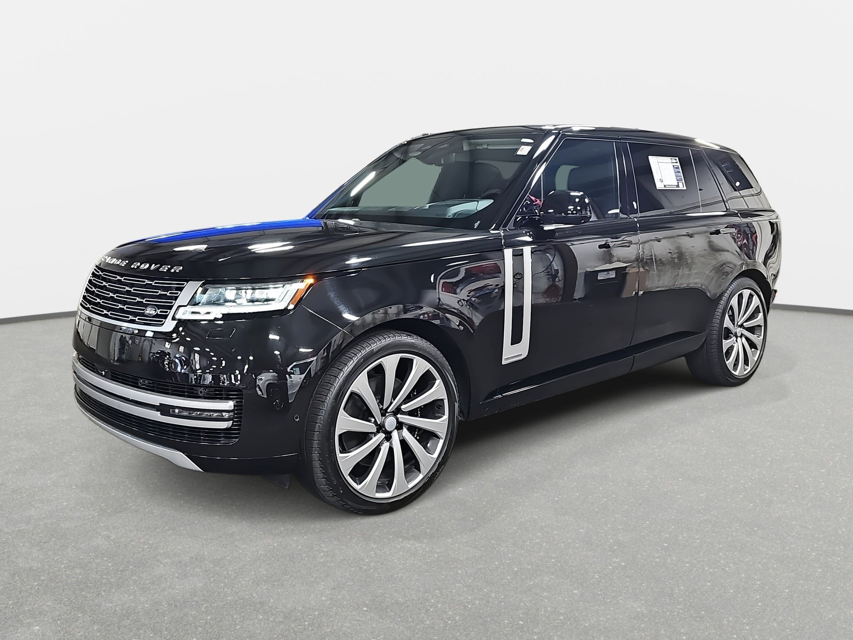 Used 2024 Land Rover Range Rover Long Wheelbase Autobiography image 1