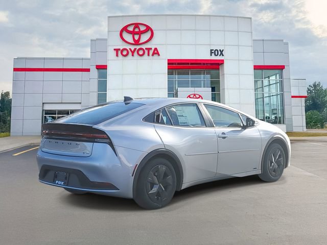 Used 2026 Toyota Prius LE image 4