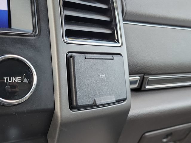 Used 2020 Ford Expedition XLT w/ Equipment Group 202A RWD image 28