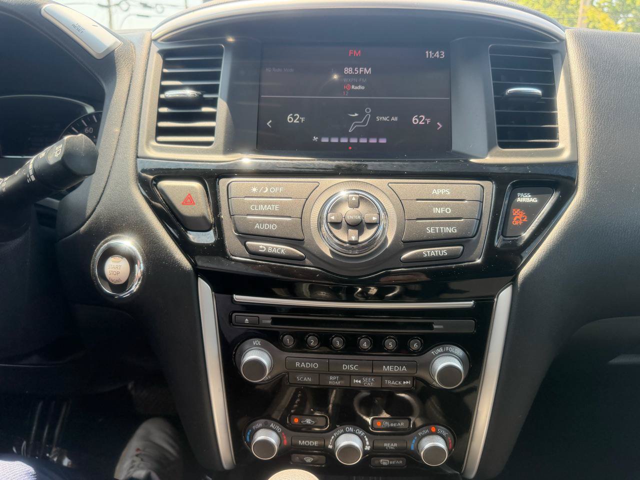 Used 2019 Nissan Pathfinder S AWD/4WD image 17