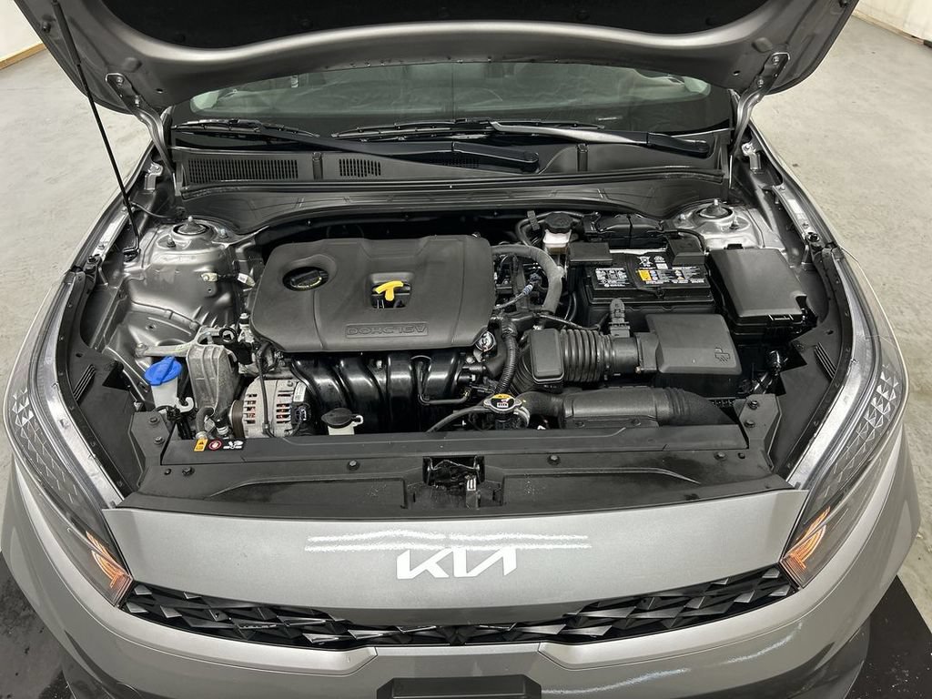 Certified 2023 Kia Forte LXS w/ LXS Technology Package FWD image 23