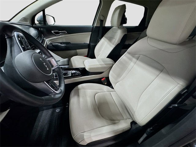 Used 2023 Kia Sportage EX image 15