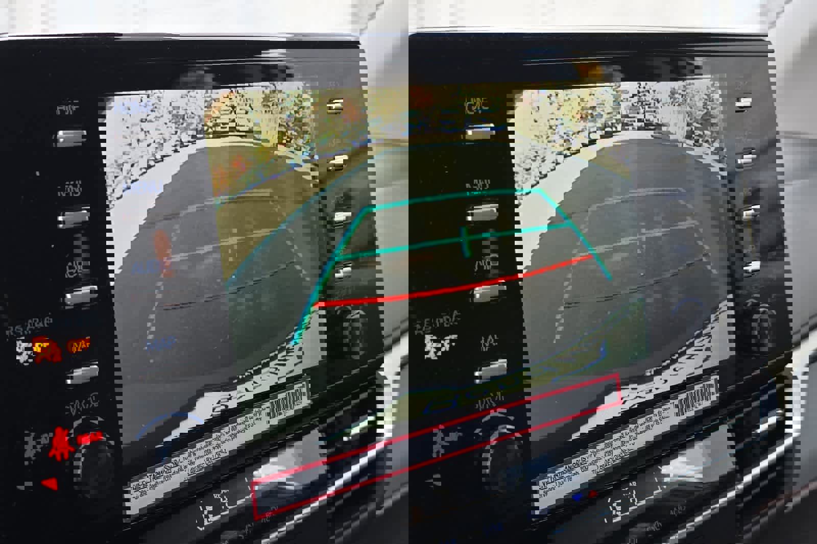 Used 2024 Toyota Sienna LE image 22