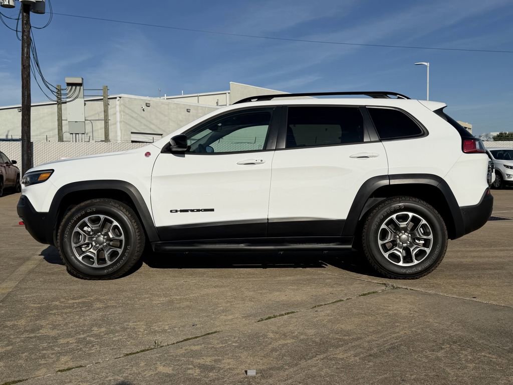 Used 2023 Jeep Cherokee Trailhawk w/ Trailer Tow Group AWD/4WD image 6