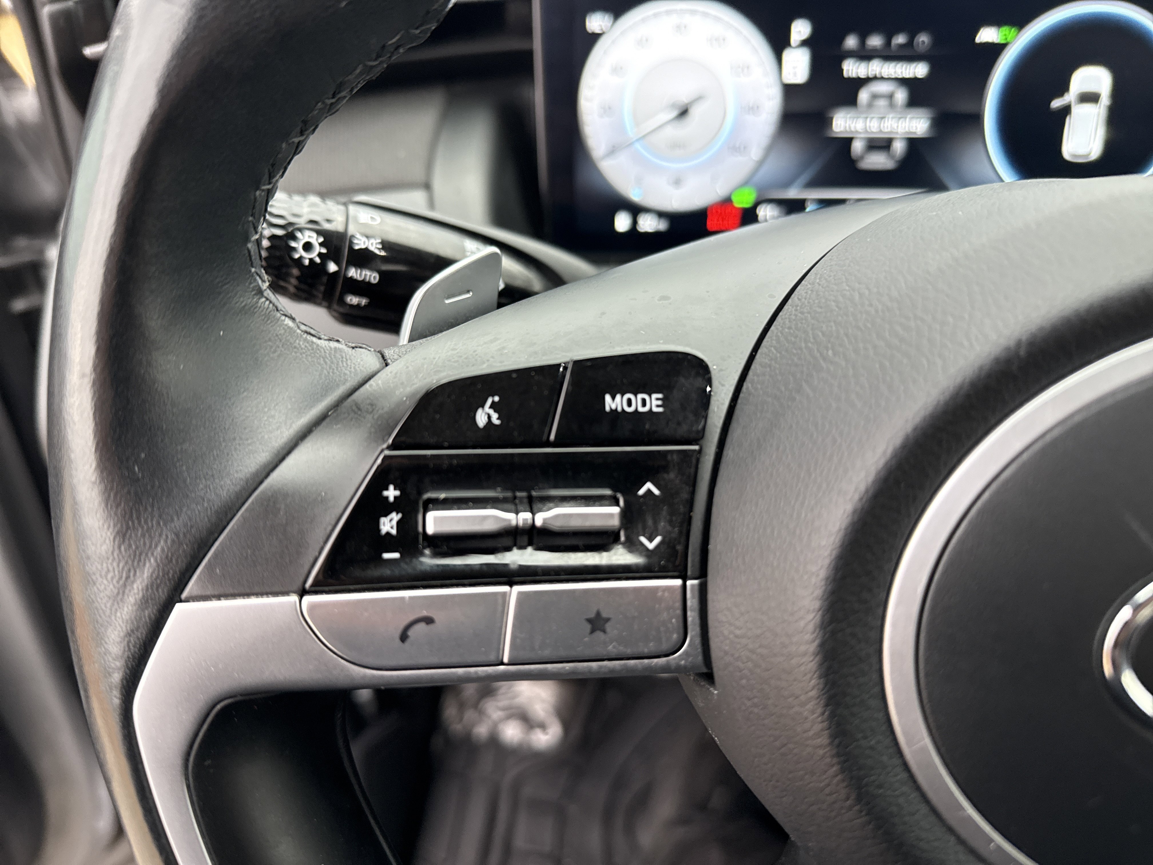 Used 2024 Hyundai Tucson Limited image 19