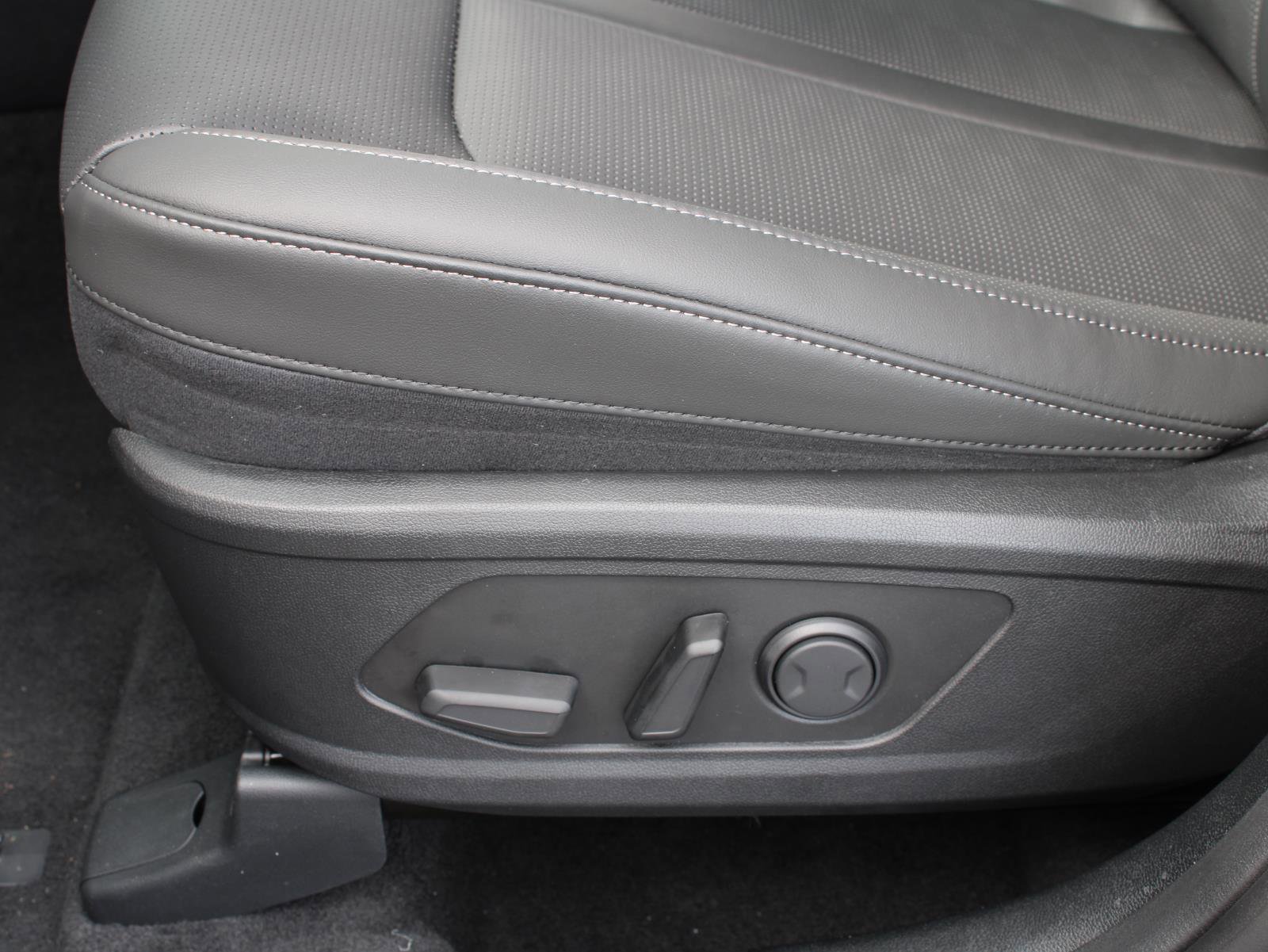 New 2026 Kia Sorento S image 17