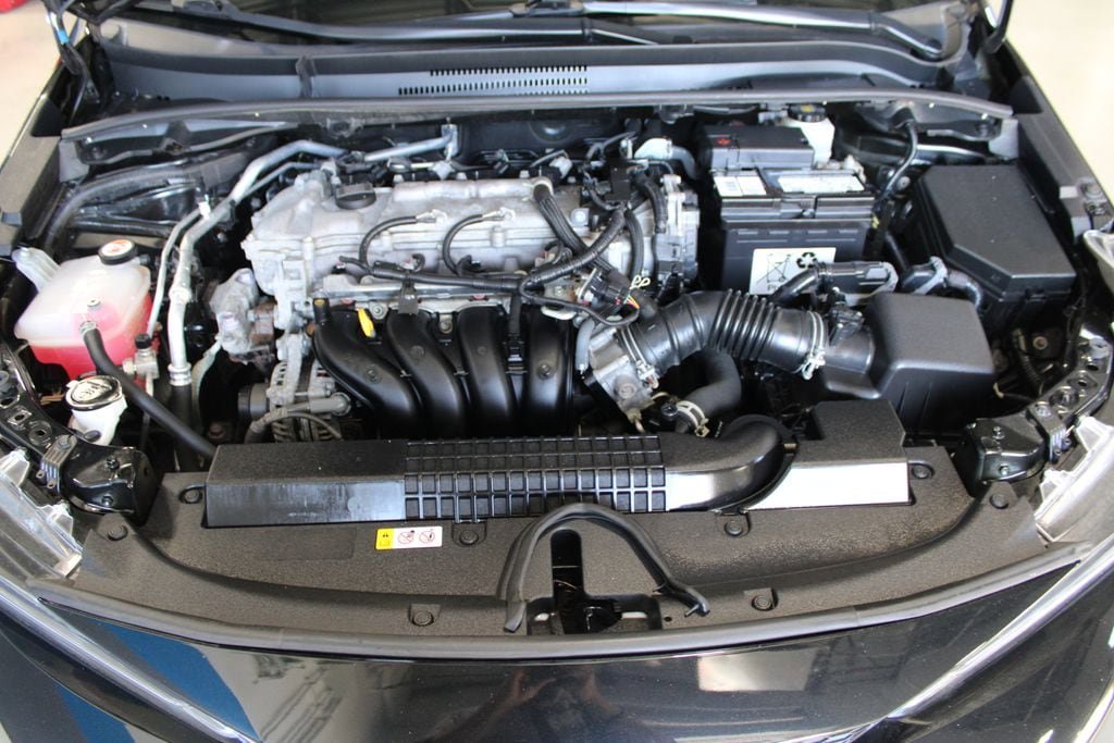 Used 2022 Toyota Corolla LE FWD image 15