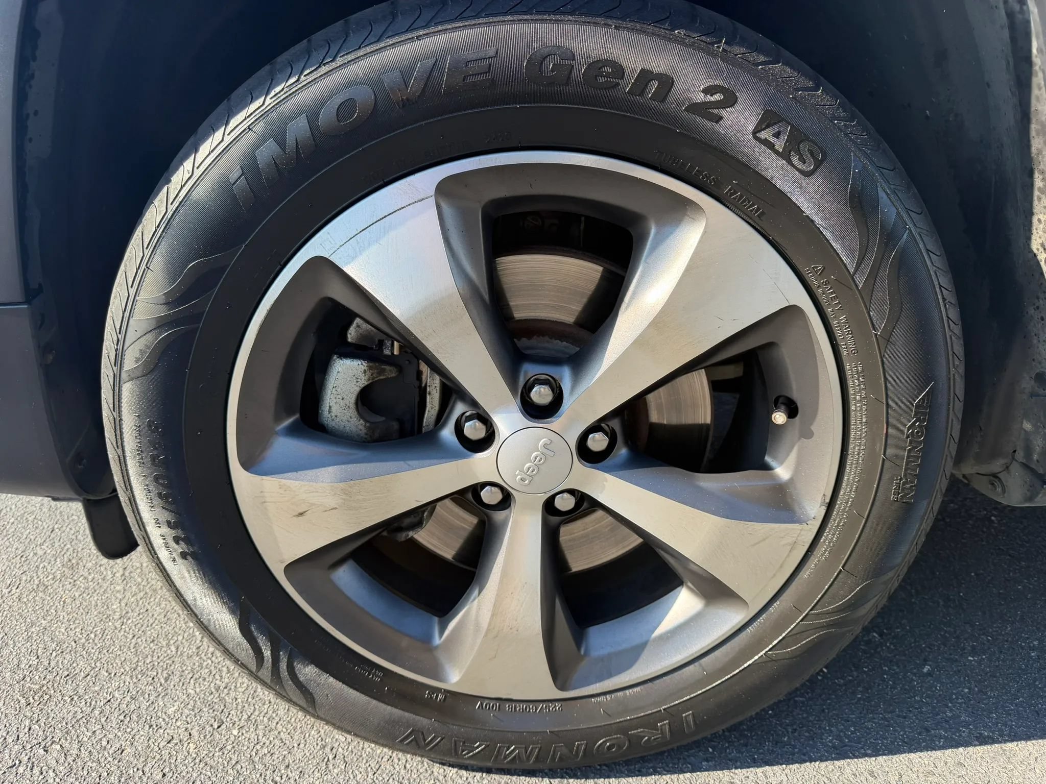 Used 2021 Jeep Cherokee Limited AWD/4WD image 26