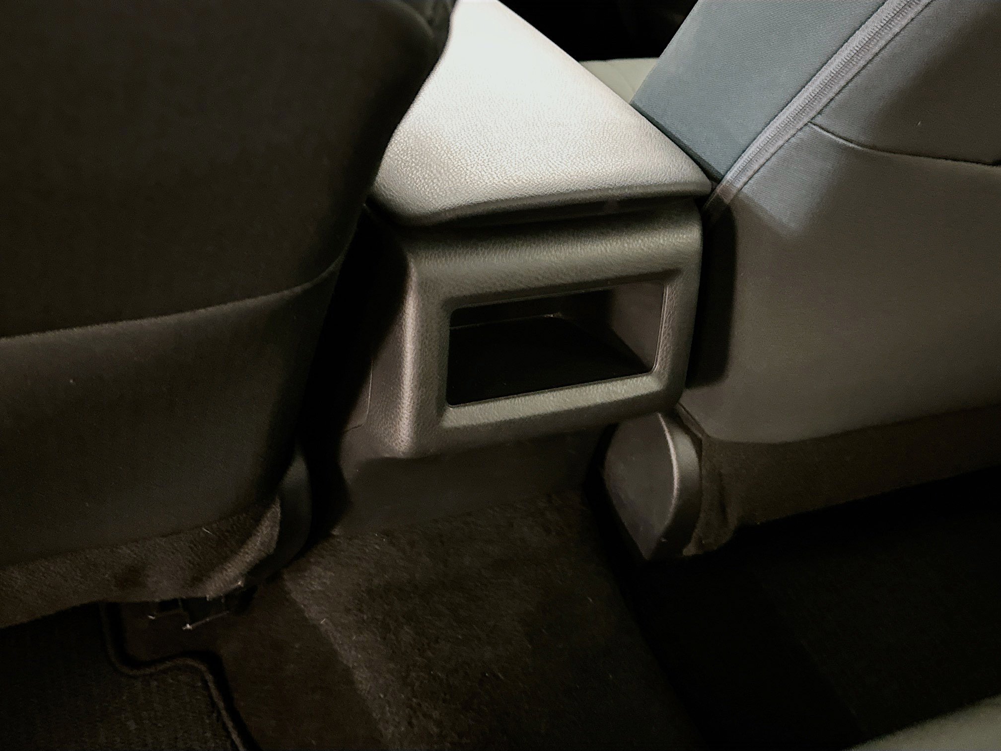 Used 2024 Toyota Camry LE FWD image 28