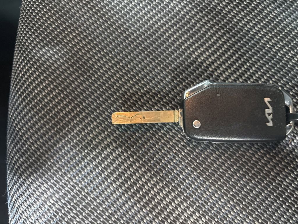 Certified 2024 Kia Seltos LX image 30