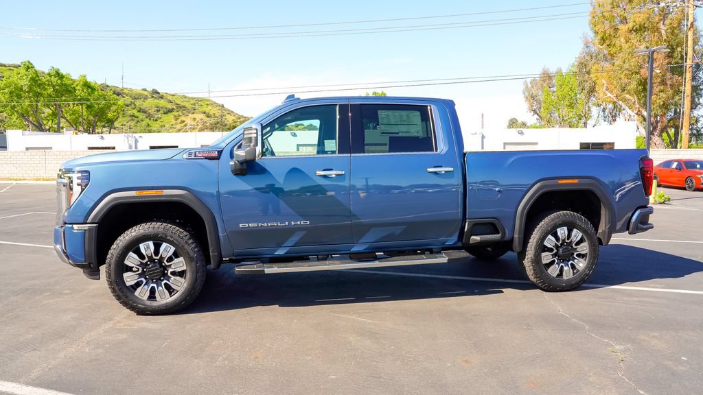 New 2026 GMC Sierra 2500 Denali w/ Denali Reserve Package AWD/4WD image 8