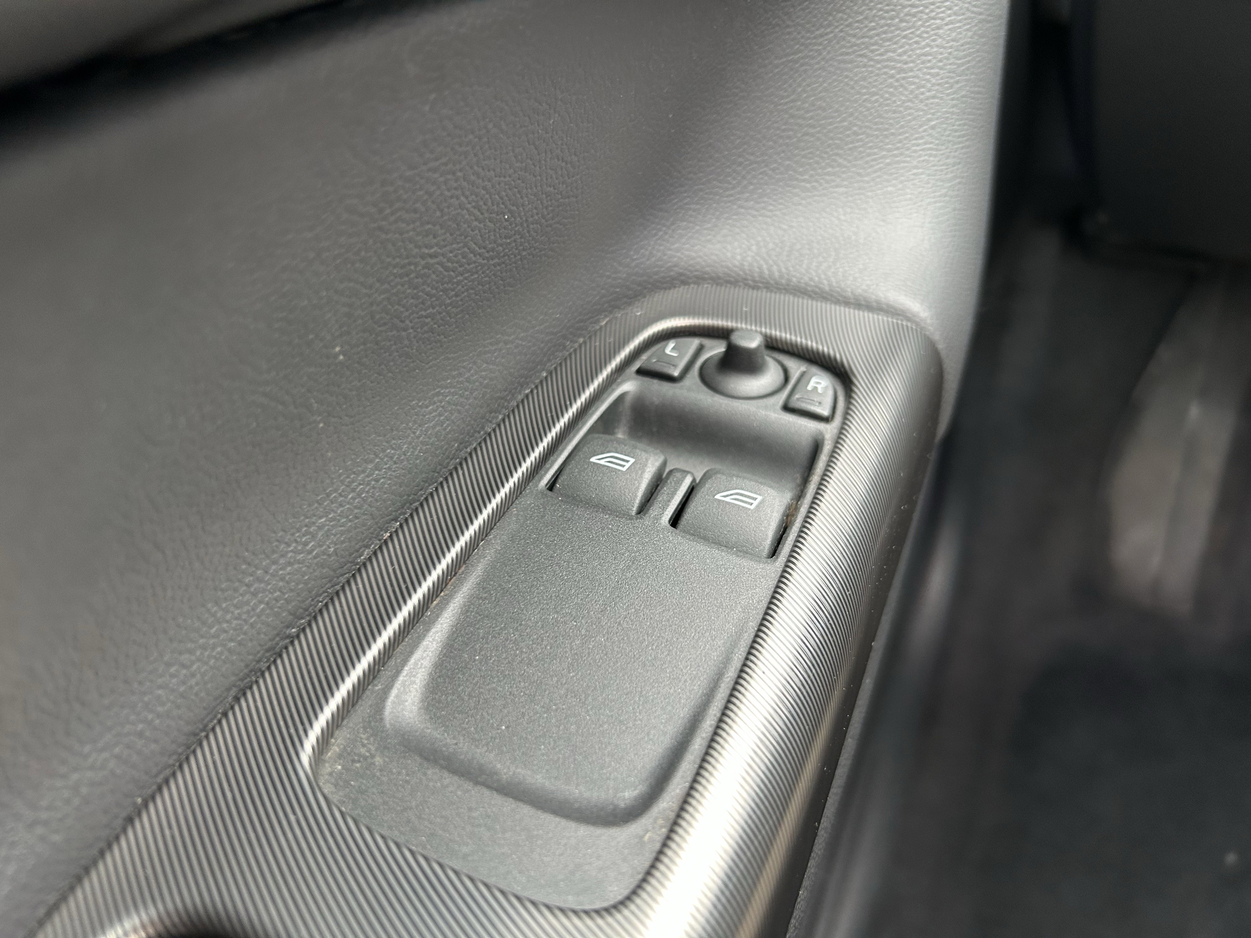 Used 2013 Volvo C30 image 19