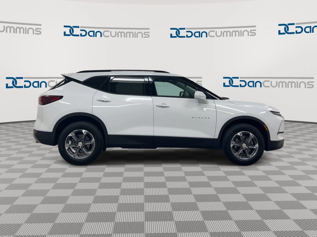 Used 2024 Chevrolet Blazer LT w/ Convenience Package FWD image 9