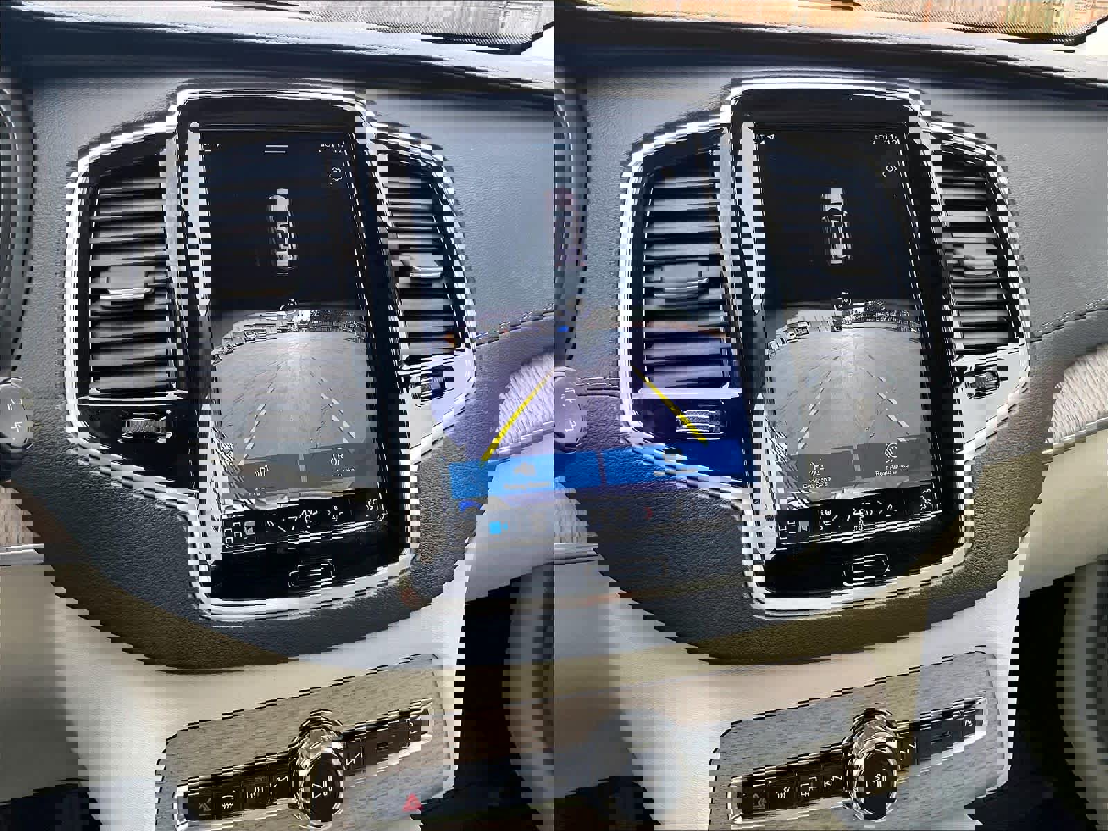 Used 2023 Volvo XC90 T8 Ultimate w/ Protection Package Premier image 24