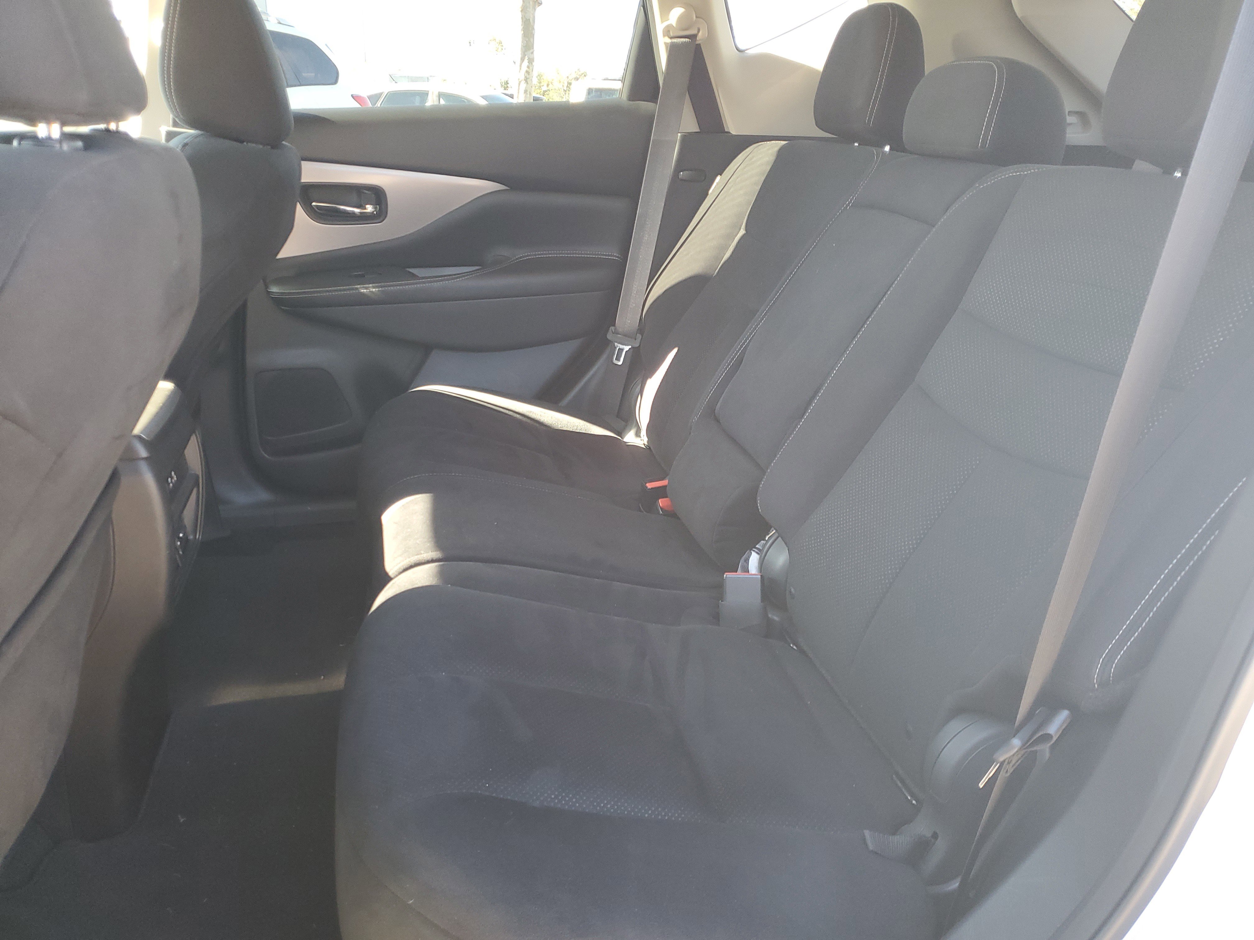 Used 2019 Nissan Murano SV image 16