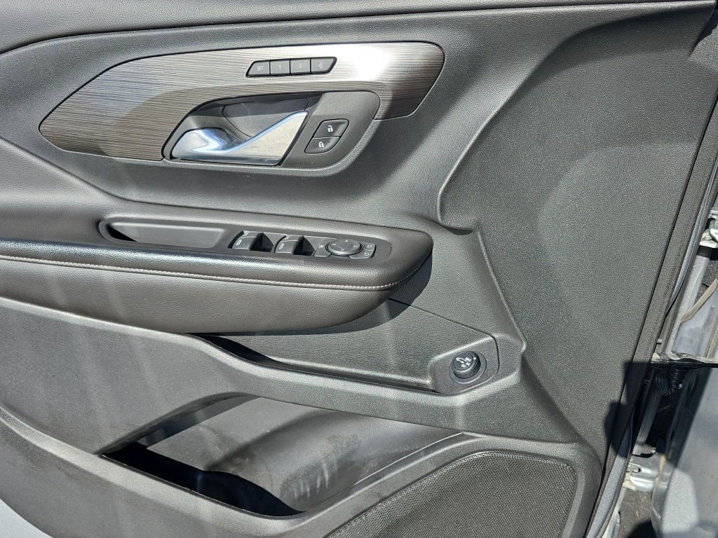 Certified 2023 GMC Terrain SLT w/ LPO, Floor Liner Package AWD/4WD image 29