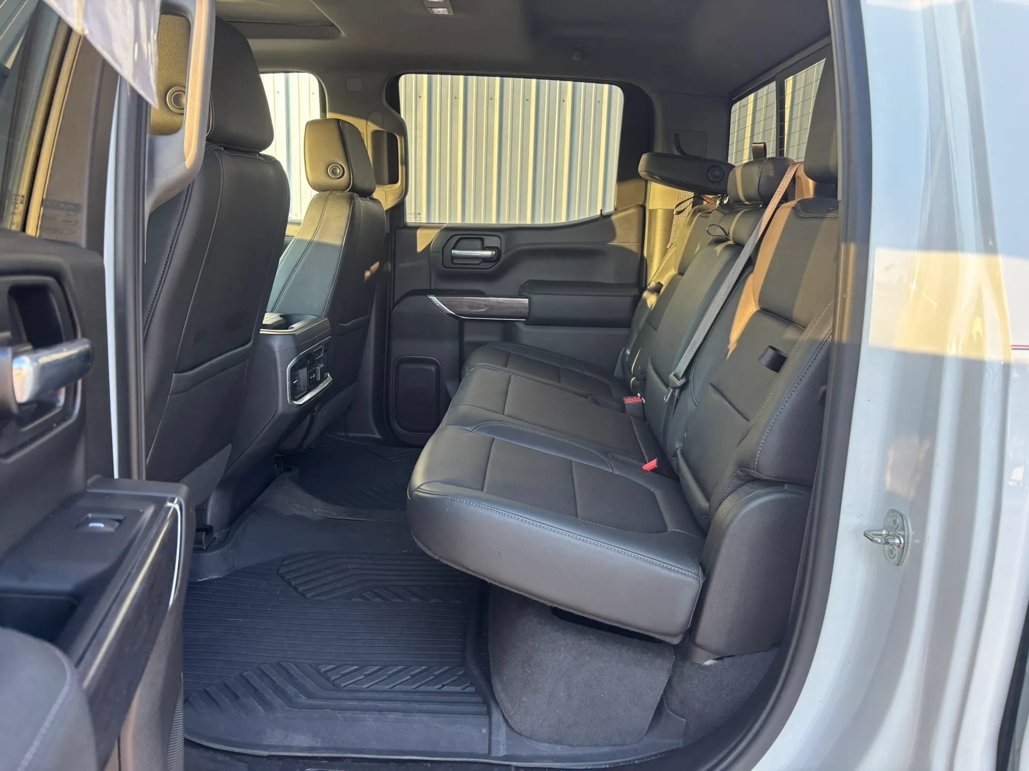 Used 2021 Chevrolet Silverado 1500 LTZ AWD/4WD image 19